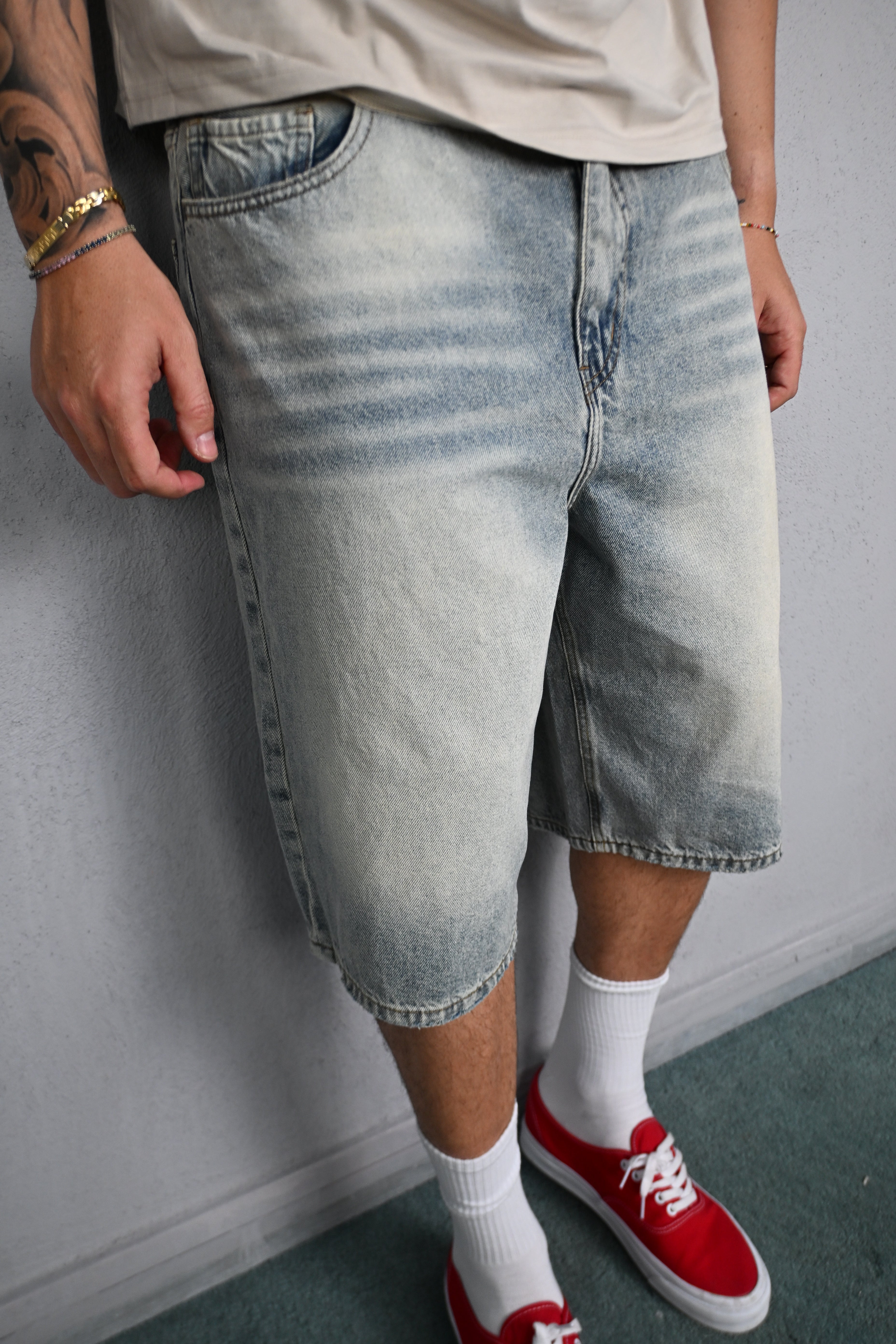 BERMUDA SABBIATO DENIM