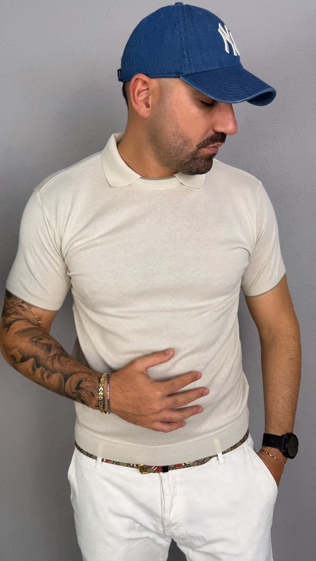 MAGLIA CON COLLETTO