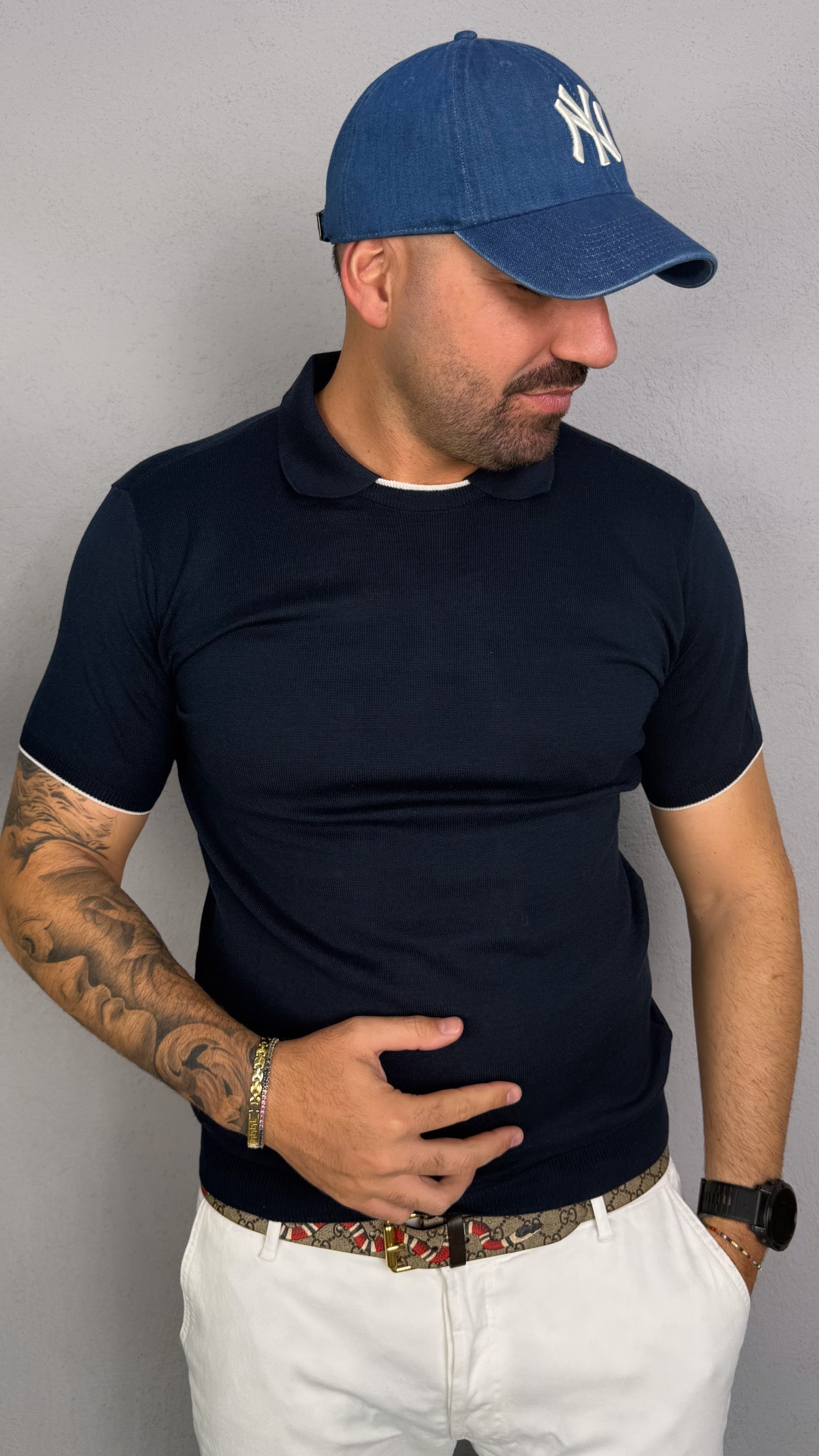 MAGLIA CON COLLETTO